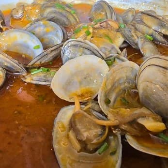 Coquinas al ajillo