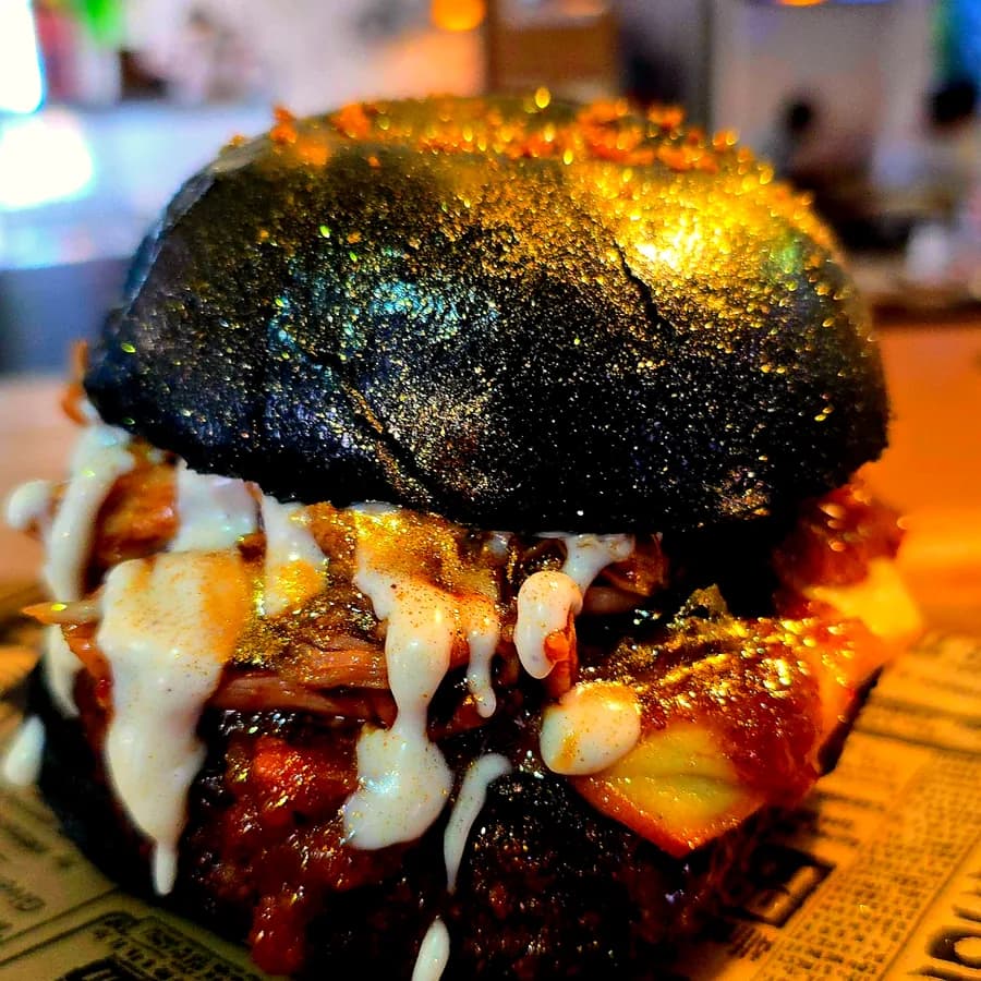 GOLD PEREJIL GOURMET BURGER